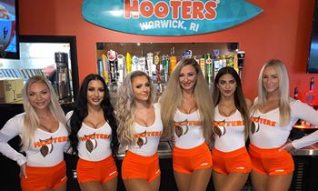 Hooters Reopens Location in Warwick, Rhode Island