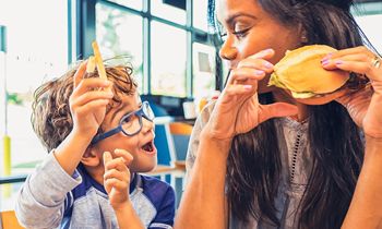Wayback Burgers Celebrates ‘Giving Tuesday’ With Boys & Girls Clubs of America