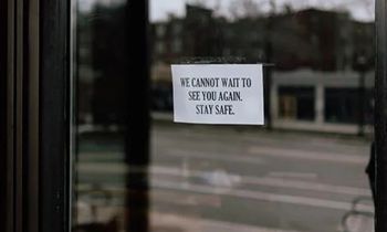 One Huge Way Restaurants Can Capitalize During COVID