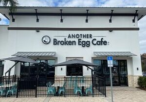 Another Broken Egg Cafe Opens Strong in Orlando, FL