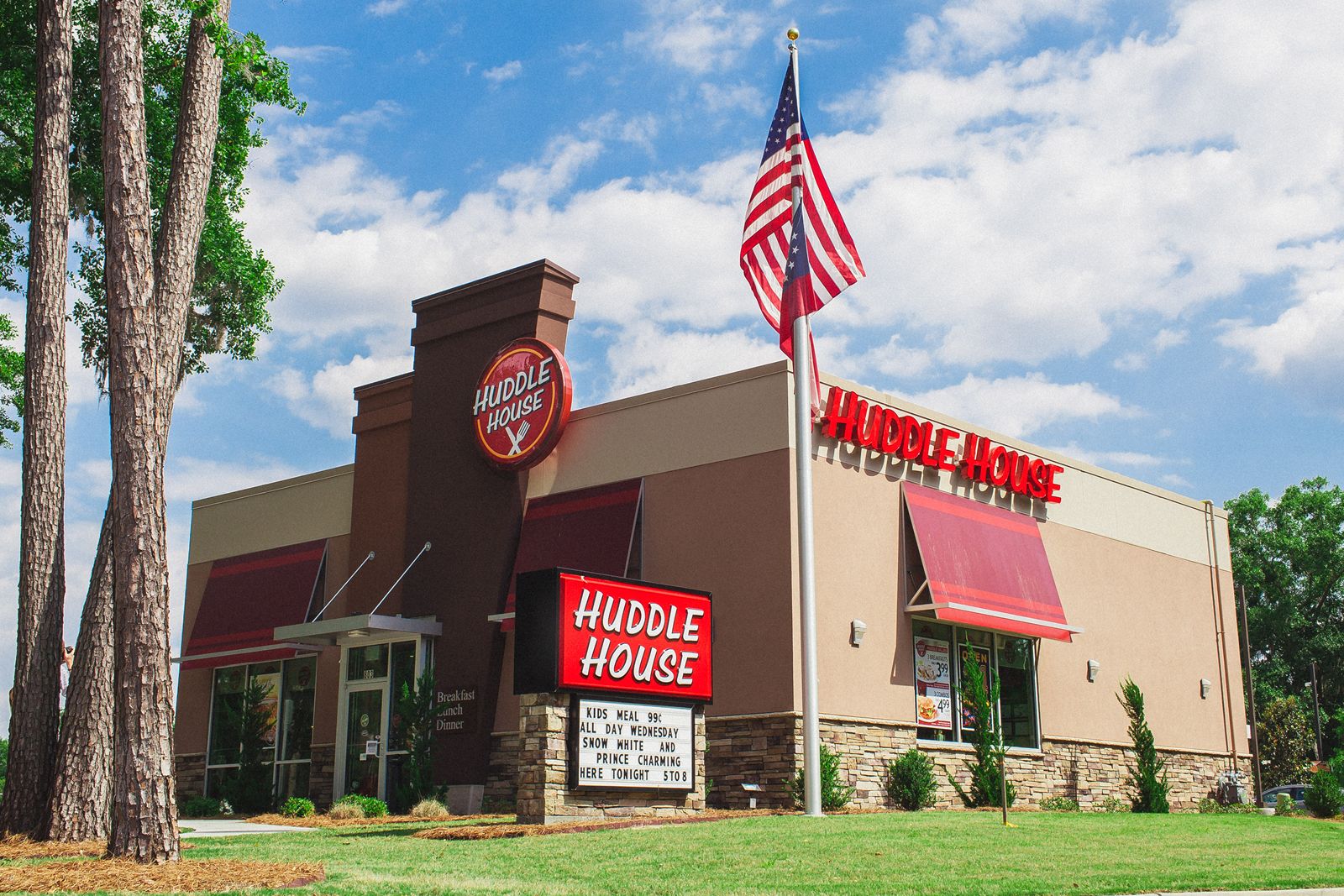 Huddle House Sets Sights on Canton, Texas for Franchise Growth Huddle House Sets Sights on Canton, Texas for Franchise Growth