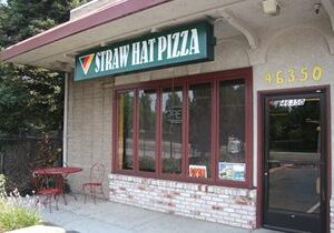 Straw Hat Pizza Opens Locations in Seaside and Fremont