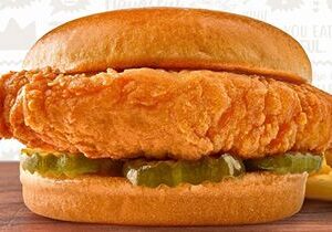Pollo Campero Launches New Chicken Sandwich