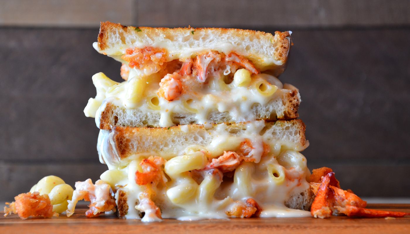Claim Jumper launched limited time menu with new Gourmet Grilled Cheese Sandwiches Claim Jumper Lobster Mac n Cheese Grilled Cheese