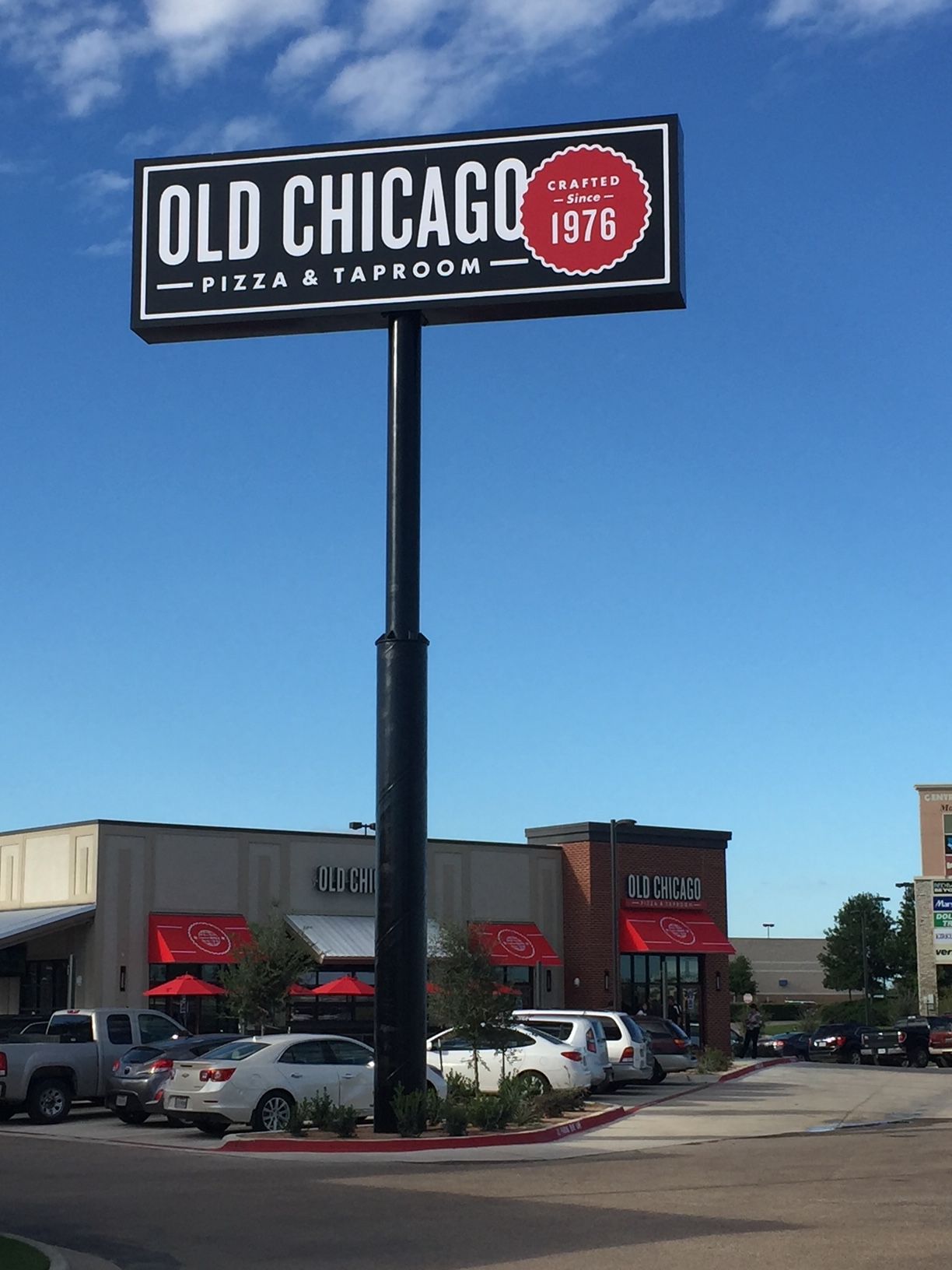 Old Chicago Pizza & Taproom Celebrates Grand Re-Opening in Waco Old Chicago Pizza & Taproom Celebrates Grand Re-Opening in Waco