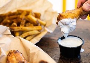 Wing Boss Opens First Standalone Restaurant in Addison