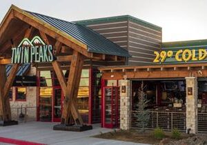 Twin Peaks Brings the Ultimate Game Day Experience to Grand Prairie