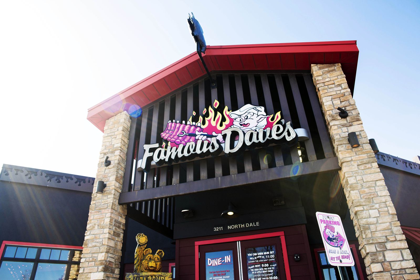 Famous Dave's Named One of America's Favorite Restaurant Chains for 2022 by Newsweek