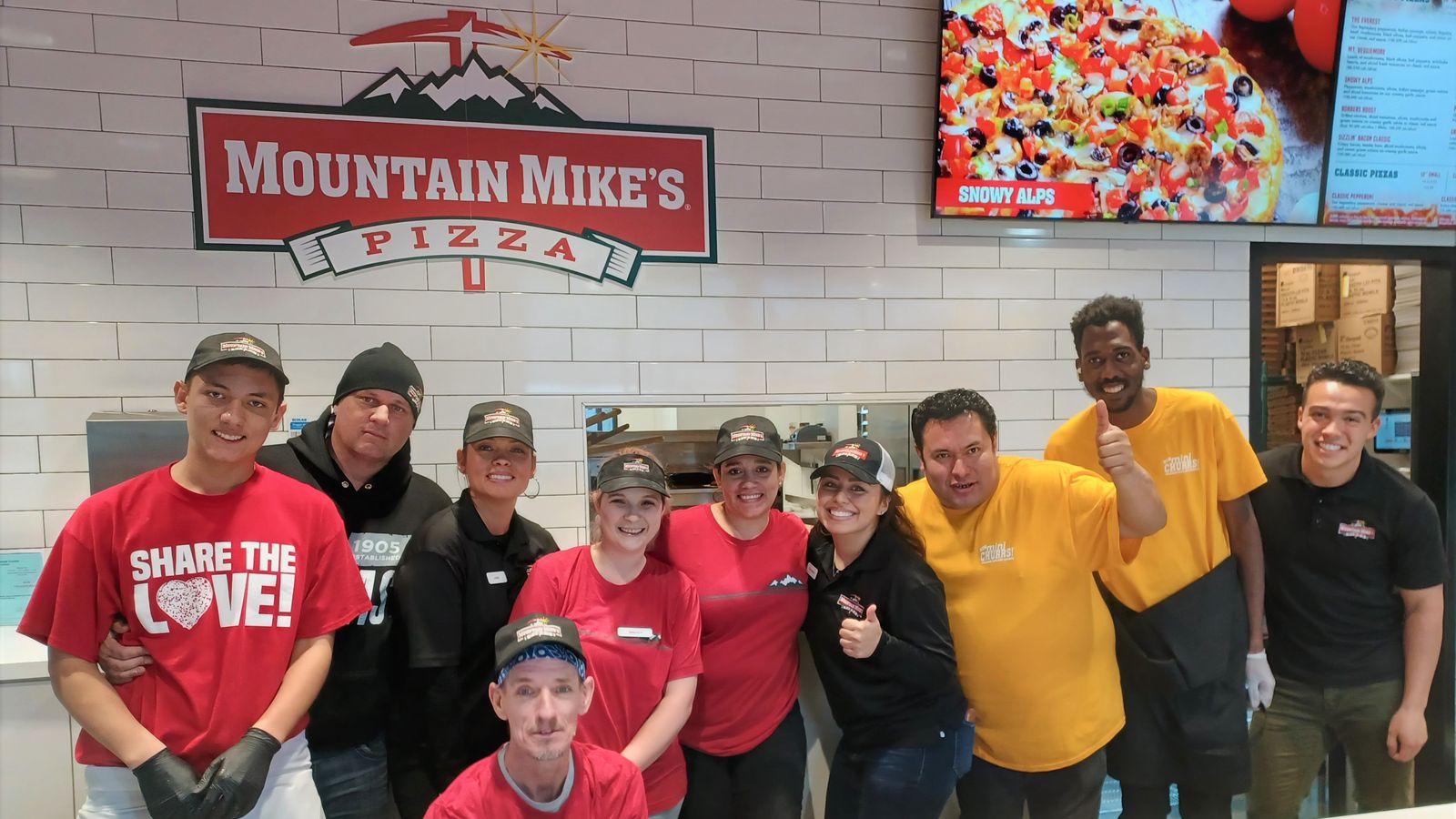 Mountain Mike's Pizza Opens New Orem Location!