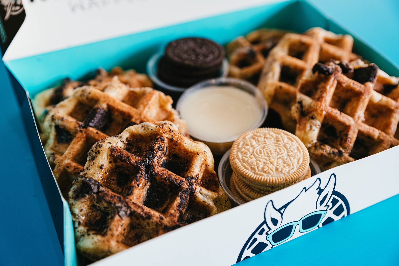 The Dolly Llama to Partner With Mondelez International To Create Mini OG Ice Cream Sandwich Made With Oreo Cookie Pieces The Dolly Llama to Partner With Mondelez International To Create Mini OG Ice Cream Sandwich Made With Oreo Cookie Pieces