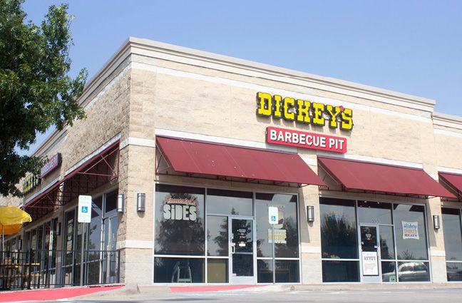 Dickey's Barbecue Pit Springs Rapid Expansion Efforts Forward