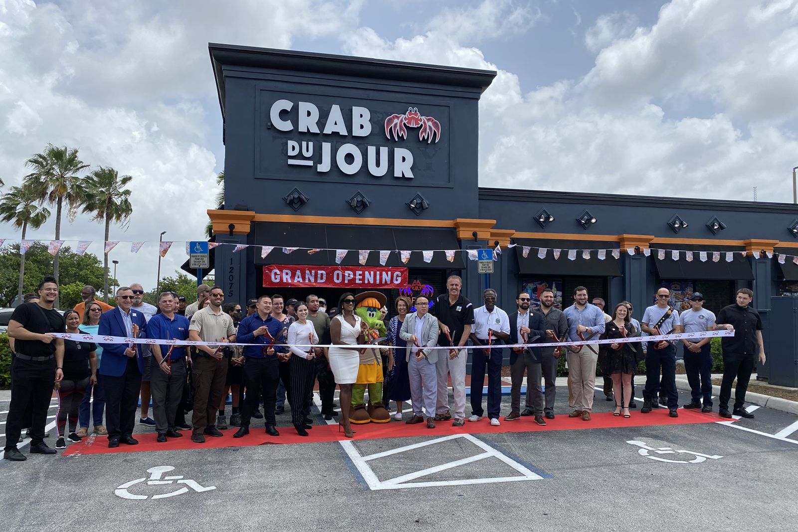 Crab Du Jour Celebrates Grand Opening of 85th Location and Continued South Florida Expansion with Newest Location at Deerwood Town Center in Miami