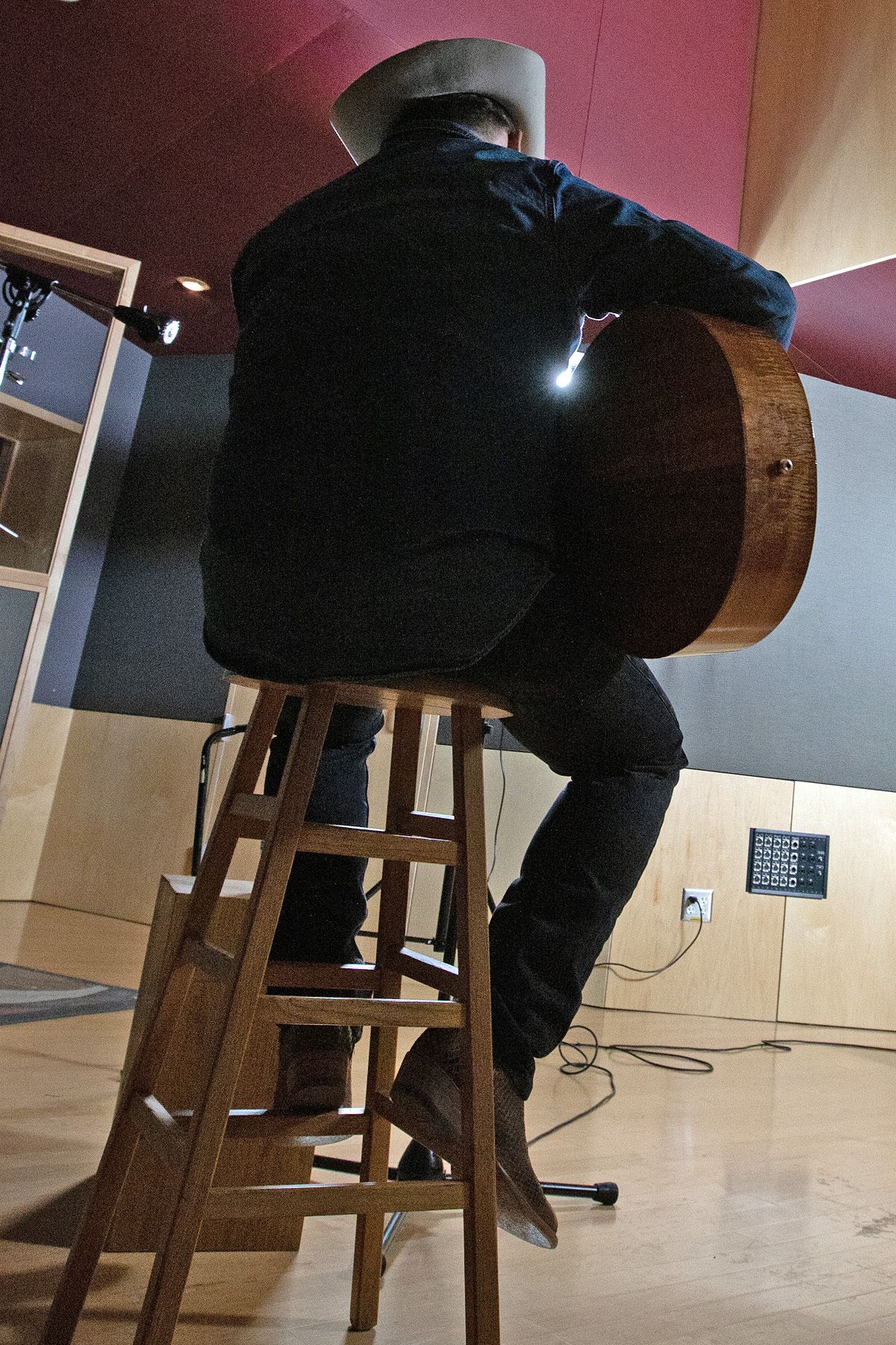 Who Is the Country Artist Chosen To Sing One of the Most Recognizable Jingles in Texas? Who Is the Country Artist Chosen To Sing One of the Most Recognizable Jingles in Texas?