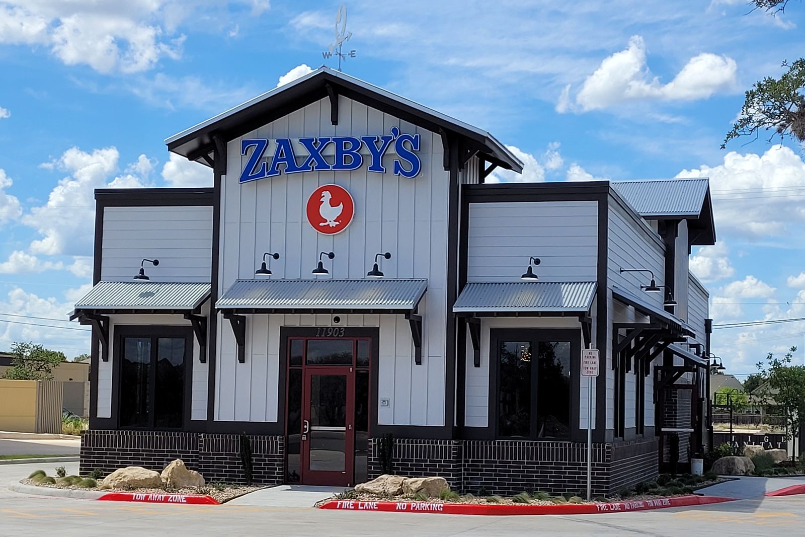 Zaxby's Adds First San Antonio Location to Texas Footprint