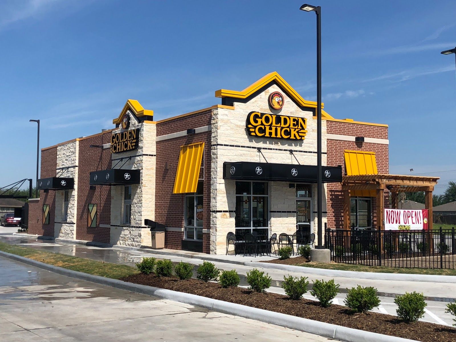 Golden Chick Celebrates Duos' Journey From Employee to Franchisee