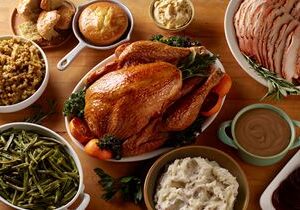 Smokey Bones Serves Up a Thanksgiving Turkey Feast