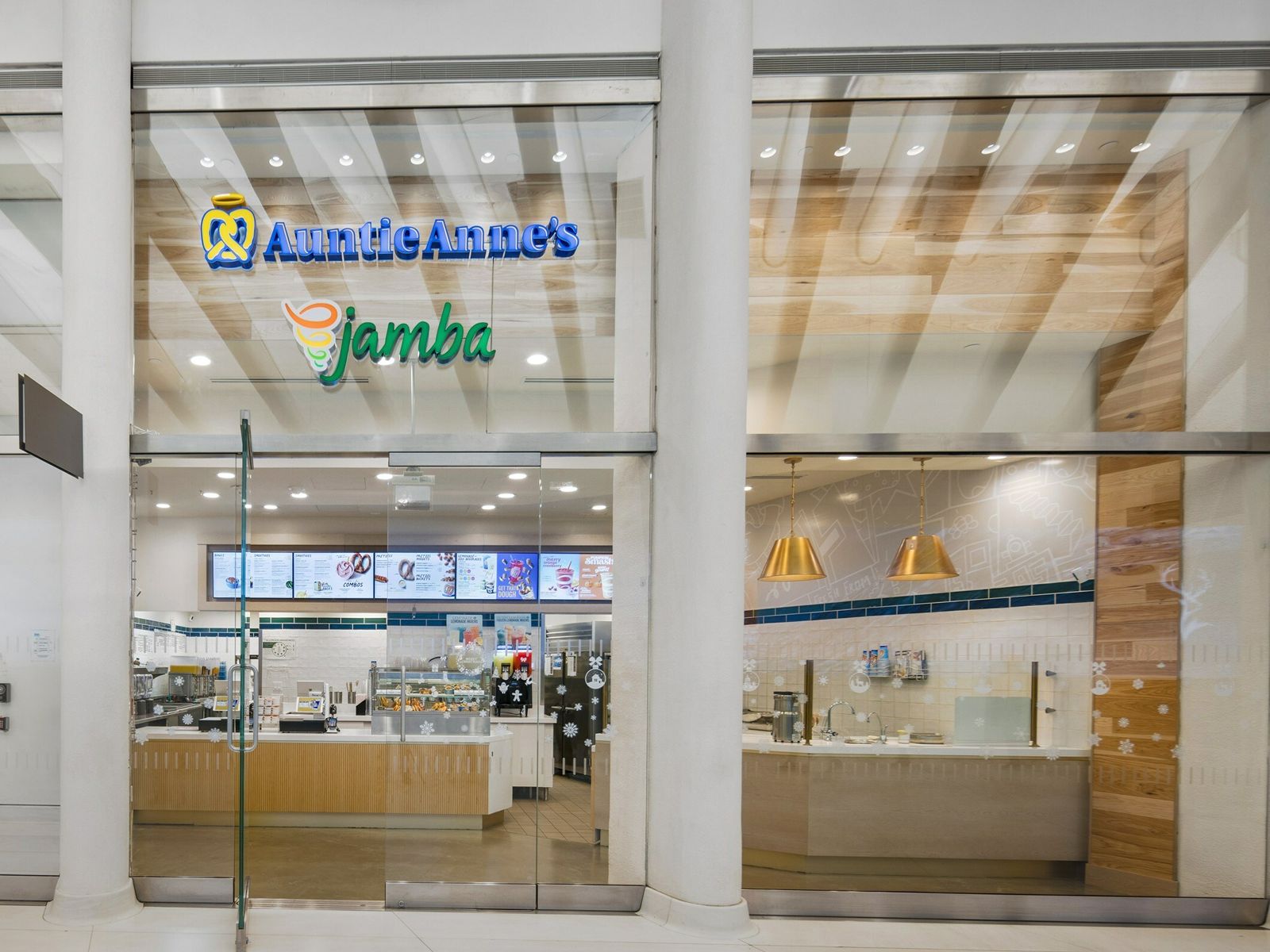 Focus Brands Accelerates Franchise Growth with Dual Branding as the Future of QSR Focus Brands Accelerates Franchise Growth with Dual Branding as the Future of QSR