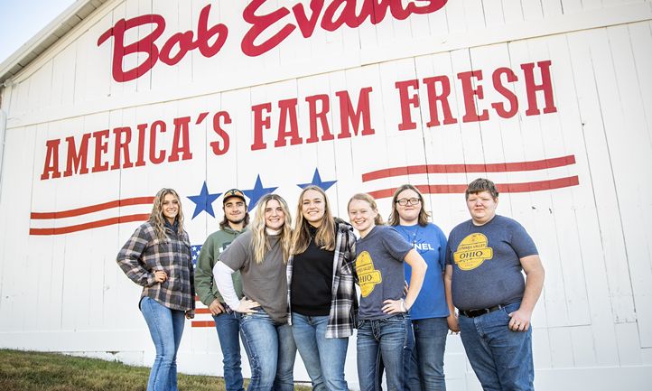 Bob Evans Restaurants Announces National FFA 2023 Grant Recipients - Vimarsana News