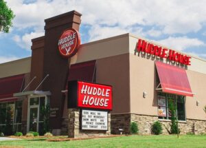 Huddle House Franchise Inks Deal with Multi-Unit Owner