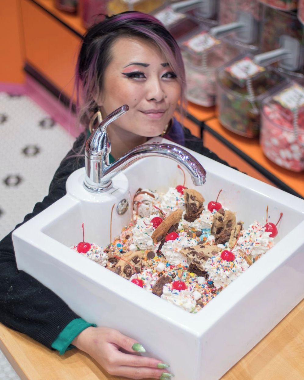 Ice Cream and Sweets Franchise, Sloan's, Scoops Up New Territory in Phoenix Ice Cream and Sweets Franchise, Sloan's, Scoops Up New Territory in Phoenix