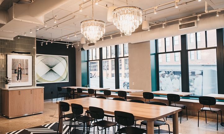 CRISP & GREEN To Make Illinois Debut in August | RestaurantNewsRelease.com - Vimarsana News