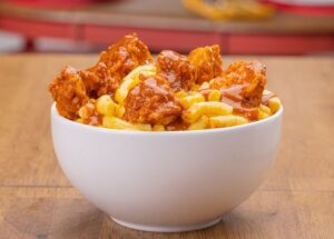 Lee’s Famous Recipe Chicken Dials Up the Heat with New “Nashville Hot” Limited Time Mac and Cheese Bowl