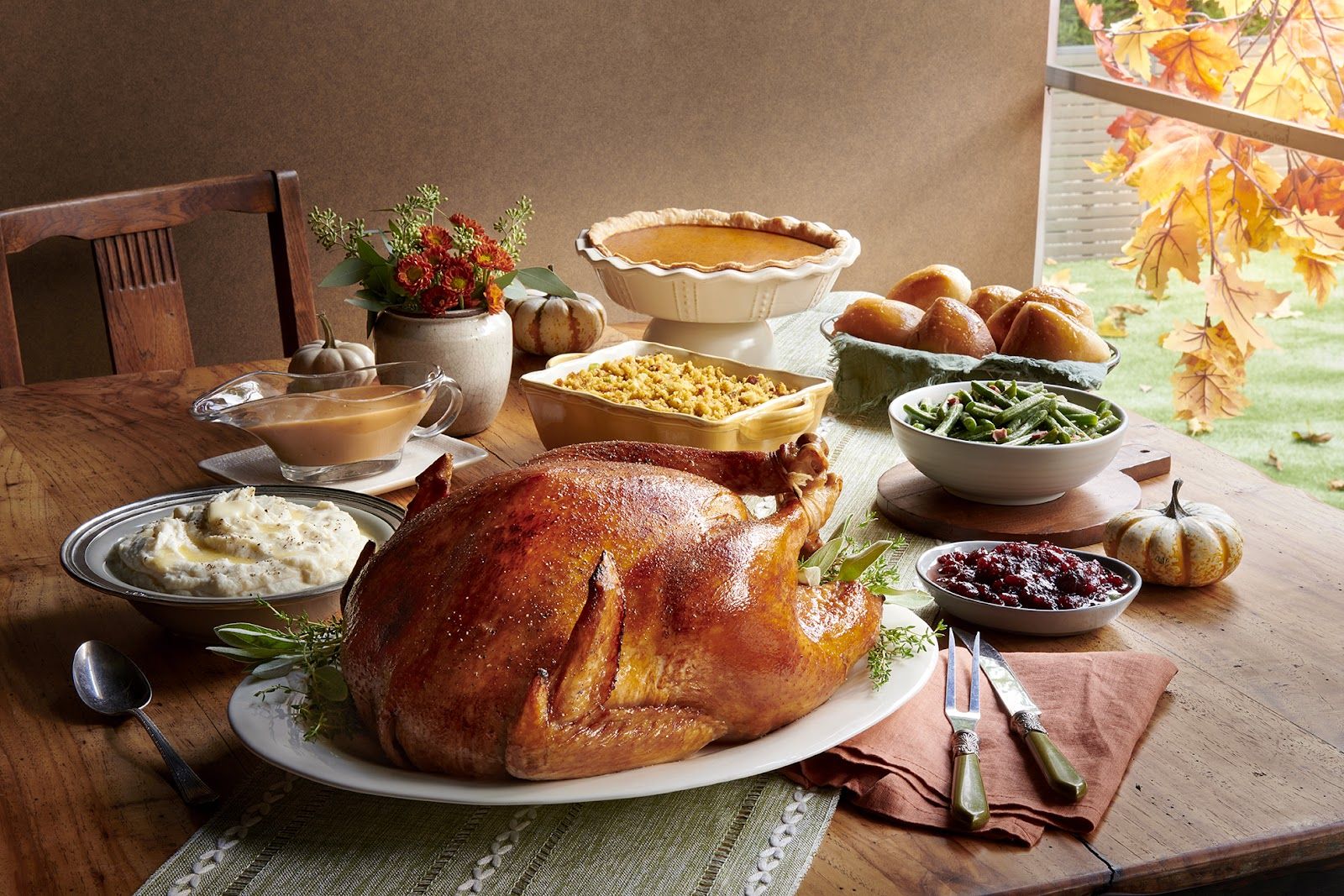 Golden Corral Kicks Off The Holiday Season with All the Fixings, None of the Stressing