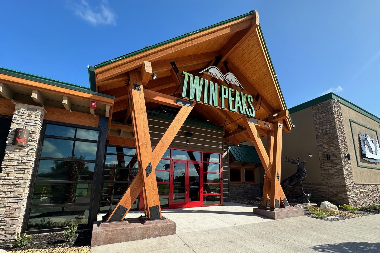 Twin Peaks Opens First Sarasota Location Twin Peaks Opens First Sarasota Location