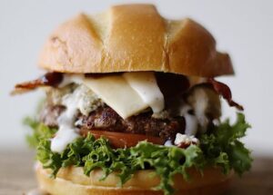 Seven Brothers Burgers Opens New Store in Pleasant Grove