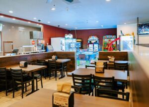 Straw Hat Pizza Returns to Former Salinas, CA Location