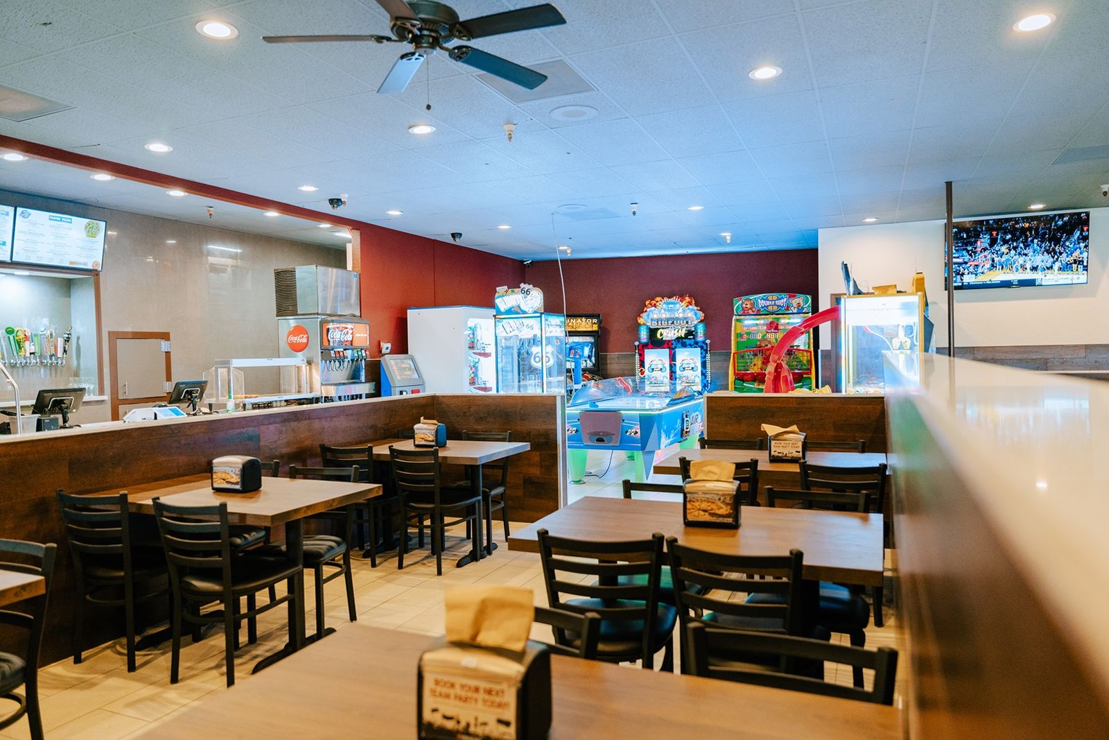 Straw Hat Pizza Returns to Former Salinas, CA Location Straw Hat Pizza Returns to Former Salinas, CA Location