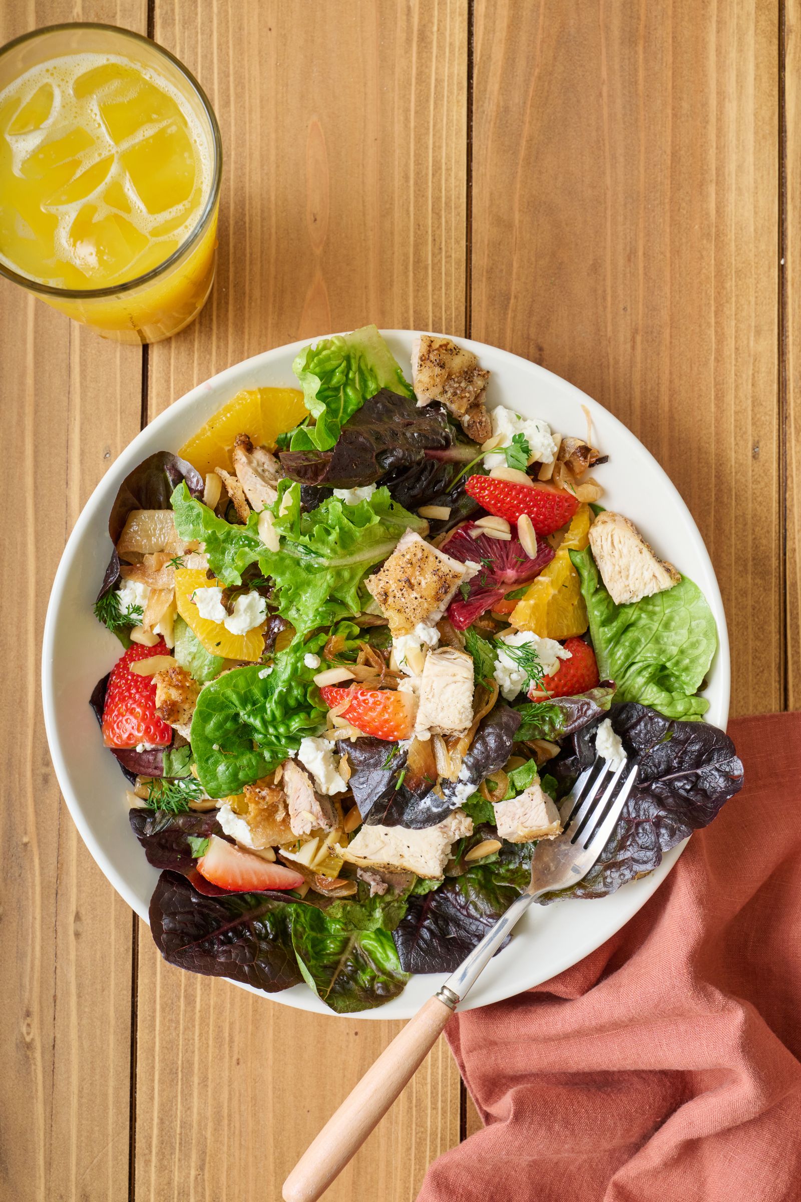 Tender Greens Introduces Spring Menu Featuring New and Updated Seasonal Dishes Tender Greens Spring Harvest Salad with Pineapple Basil Agua Fresca