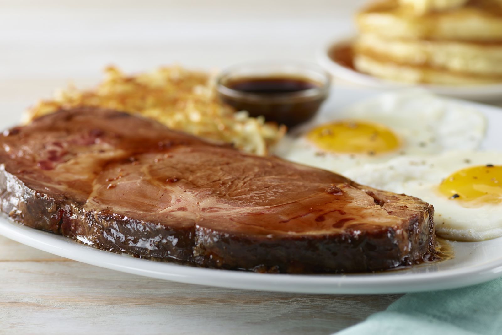 Perkins Prime Rib & Eggs Perkins Restaurant & Bakery Is in Its Prime With Weeklong Juicy Deals in Honor of National Prime Rib Day