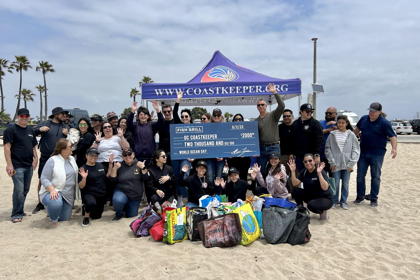 California Fish Grill Launches "Do Good, Eat Good" Campaign: Free Tacos for Beach Clean-up Volunteers in Southern California in June California Fish Grill Launches "Do Good, Eat Good" Campaign: Free Tacos for Beach Clean-up Volunteers in Southern California in June