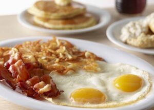 Huddle House Hosts Live Oak, FL Grand Opening, Aug. 31