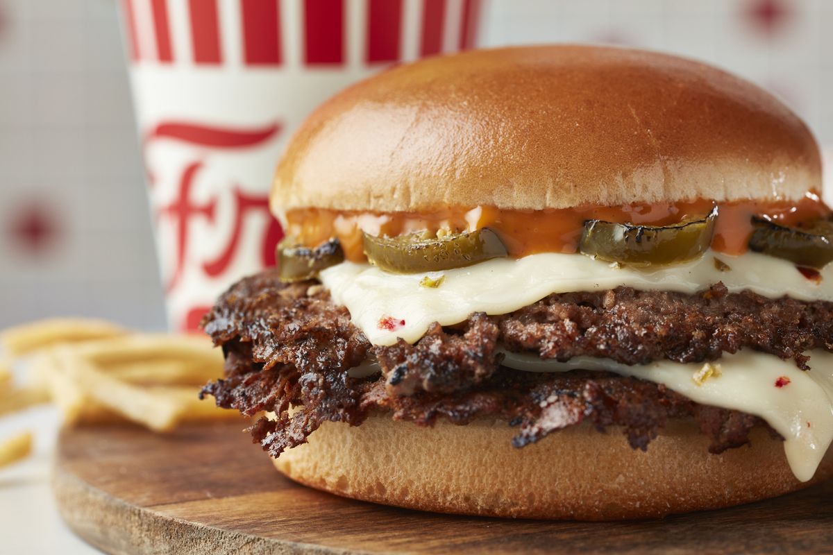 Freddy's Frozen Custard & Steakburgers Jalapeno PepperJack Steakburger Freddy's Frozen Custard & Steakburgers Strikes 4 Franchise Deals for 21 New Locations