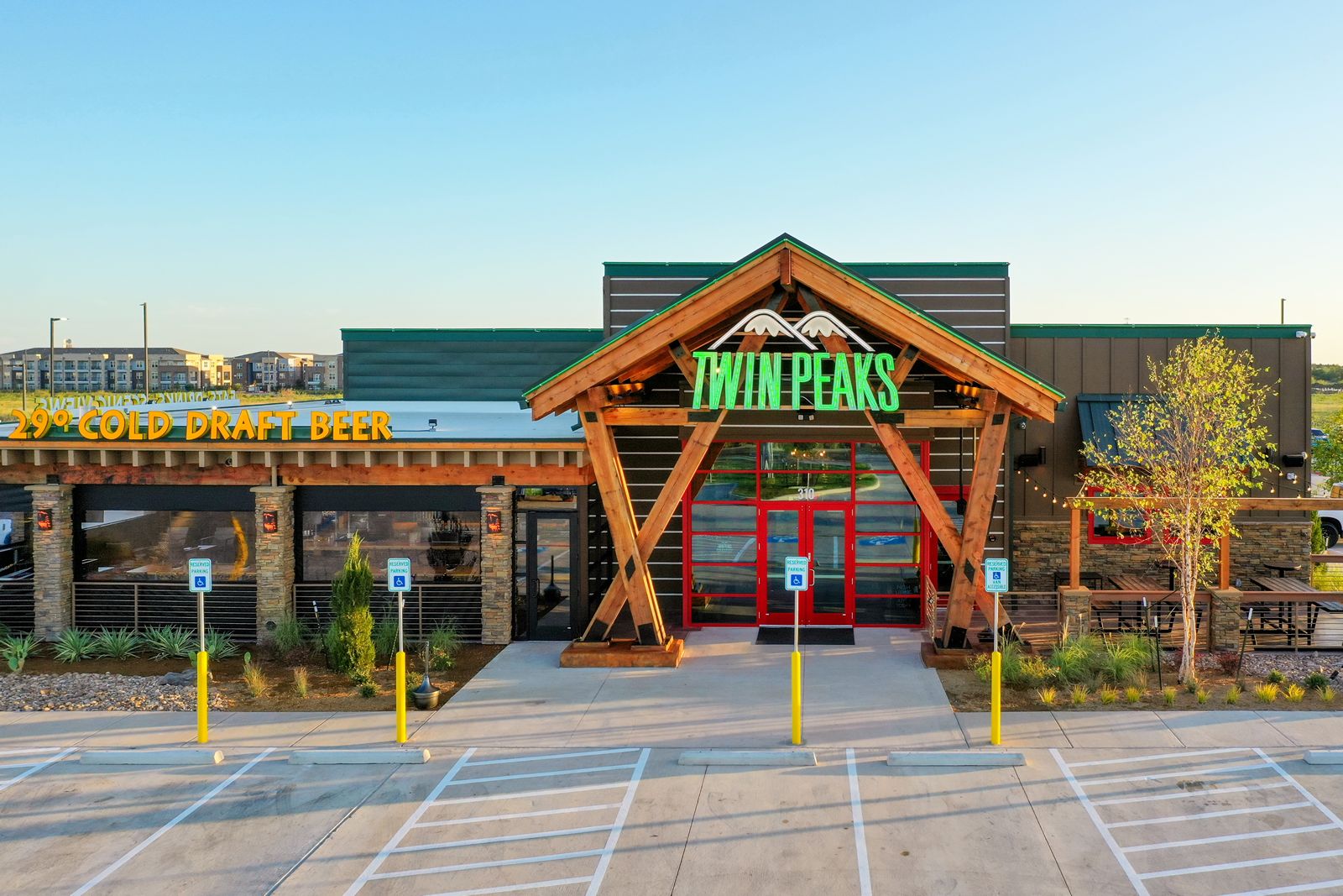 Twin Peaks Reflects on Growth, Innovation and Giving Back in 2024 Twin Peaks Reflects on Growth, Innovation and Giving Back in 2024