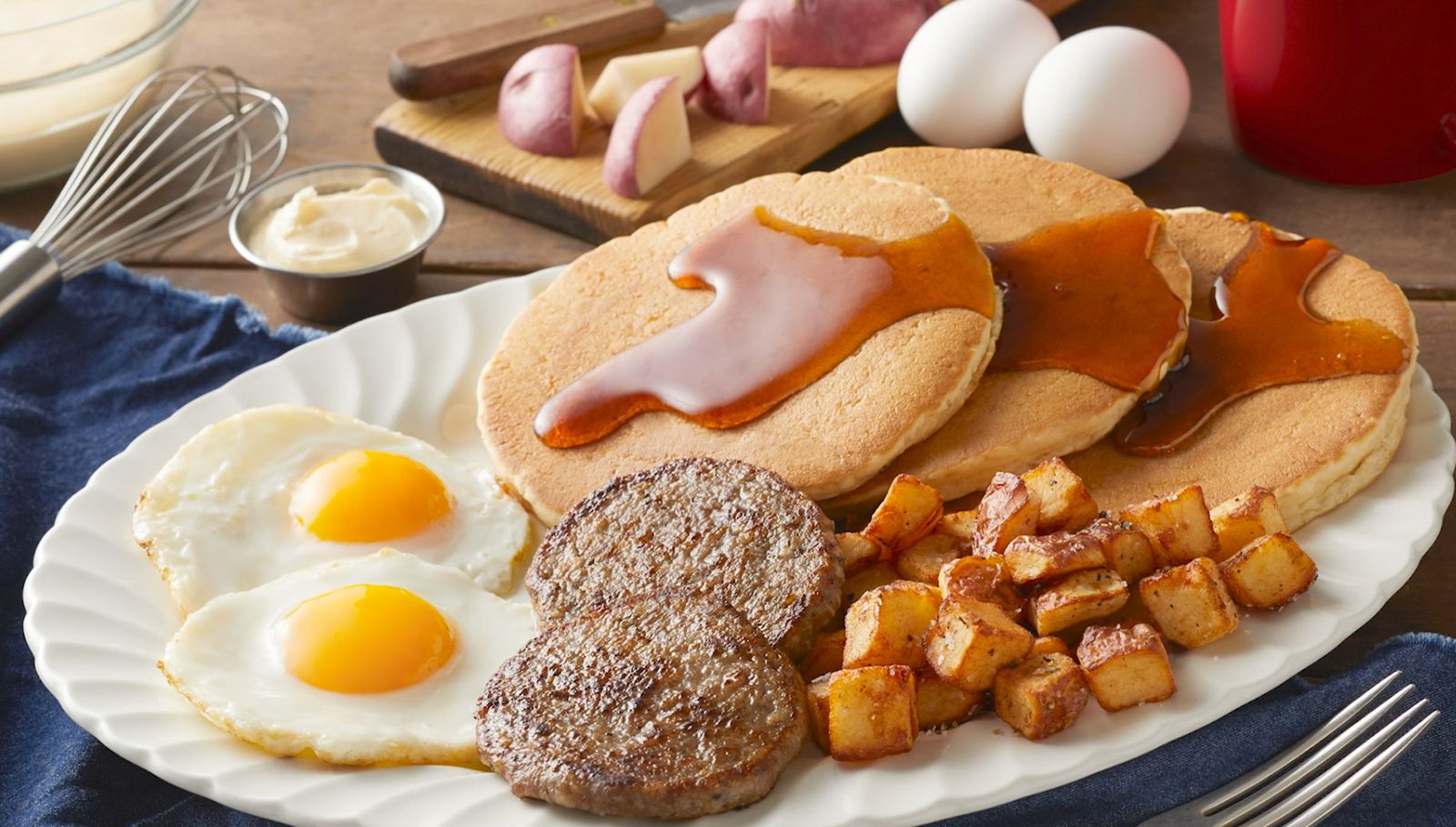 Bob Evans Farmhouse Kitchen to Support Next Generation of American Farmers with Fifth Annual "Egg Crack, Give Back" Fundraiser Bob Evans Farmhouse Kitchen to Support Next Generation of American Farmers with Fifth Annual "Egg Crack, Give Back" Fundraiser
