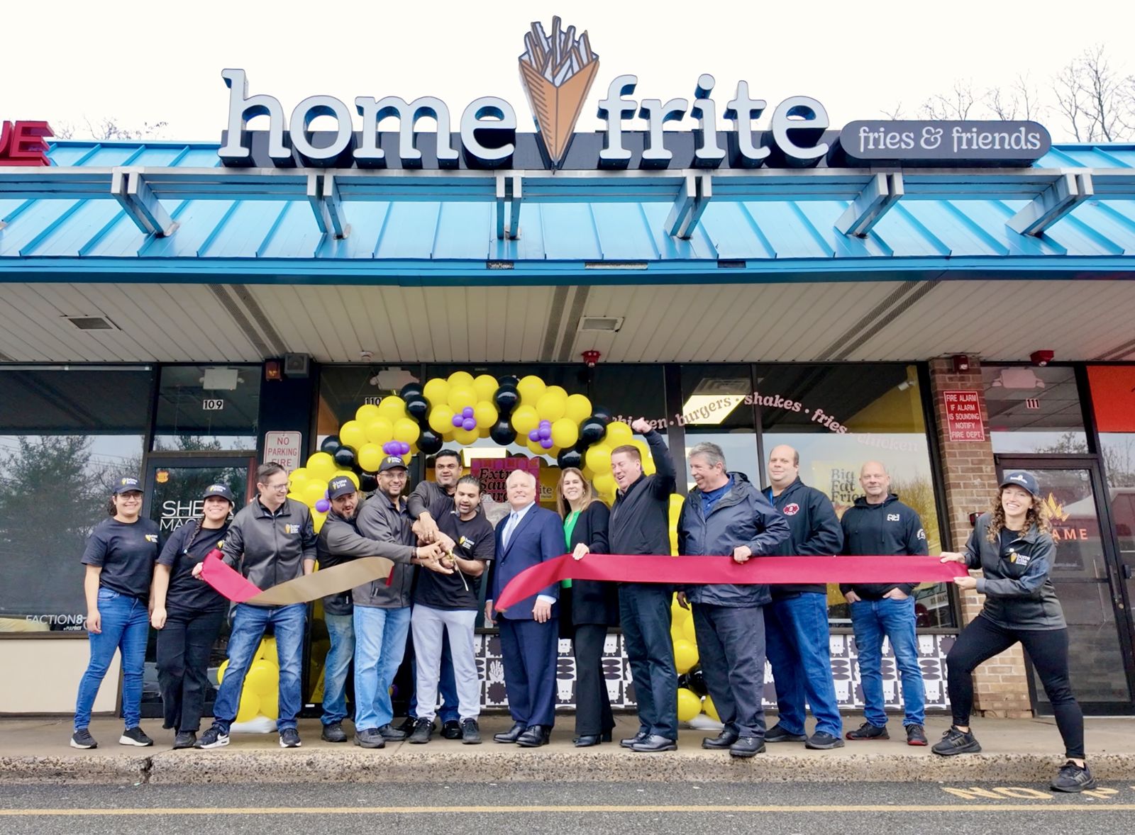 Home Frite Opens in Pomona, NY To Record-Breaking Crowds Home Frite Opens in Pomona, NY To Record-Breaking Crowds