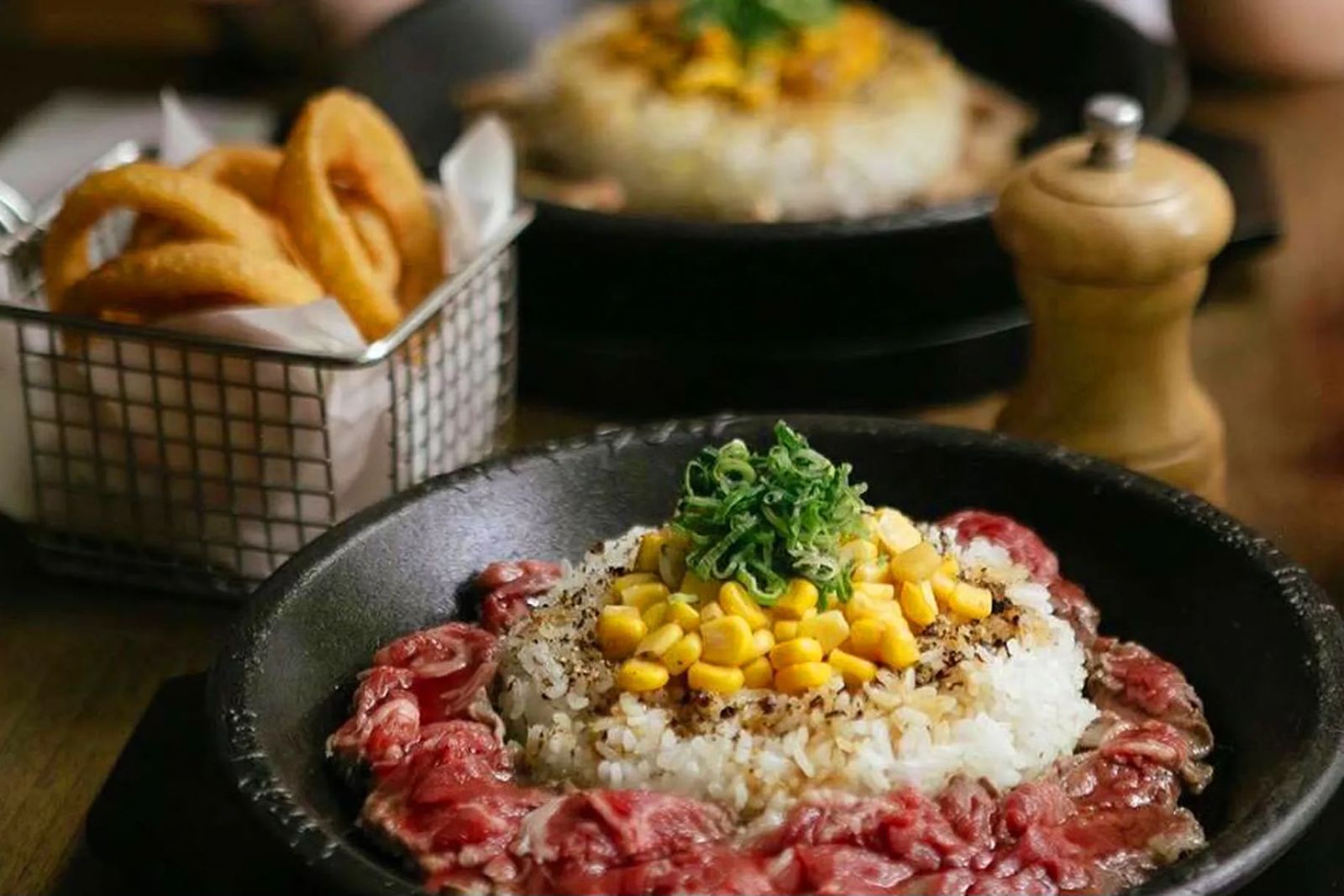 Pepper Lunch Earns Acclaim as a Fast Casual "Mover & Shaker" for Second Consecutive Year, Continuing Growth Trajectory Pepper Lunch Earns Acclaim as a Fast Casual "Mover & Shaker" for Second Consecutive Year, Continuing Growth Trajectory