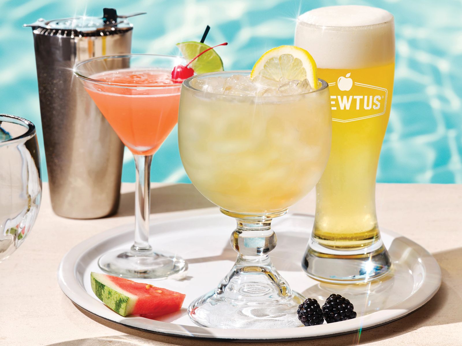 Applebee's Summertime Sips Applebee's 2 for $25 Menu Adds NEW Chicken Parmesan Fettuccine and NEW BIG Bangin' Burger