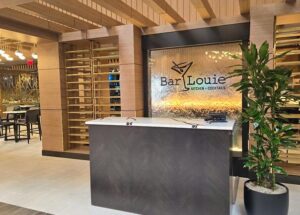 Bar Louie Celebrates Hoffman Estates Grand Opening with Weeklong Festivities