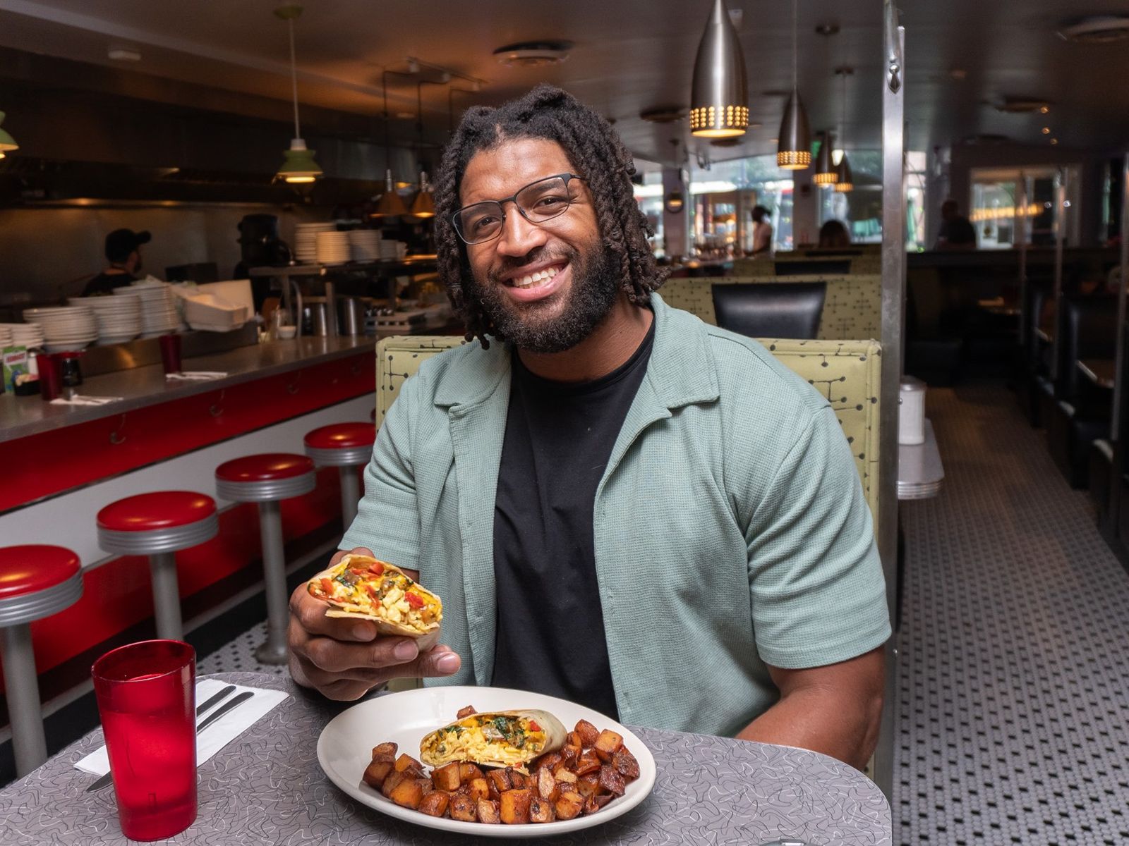 NFL Star Deatrich Wise Jr. Celebrates First Year as Co-Owner of Boston's Veggie Galaxy NFL Star Deatrich Wise Jr. Celebrates First Year as Co-Owner of Boston's Veggie Galaxy