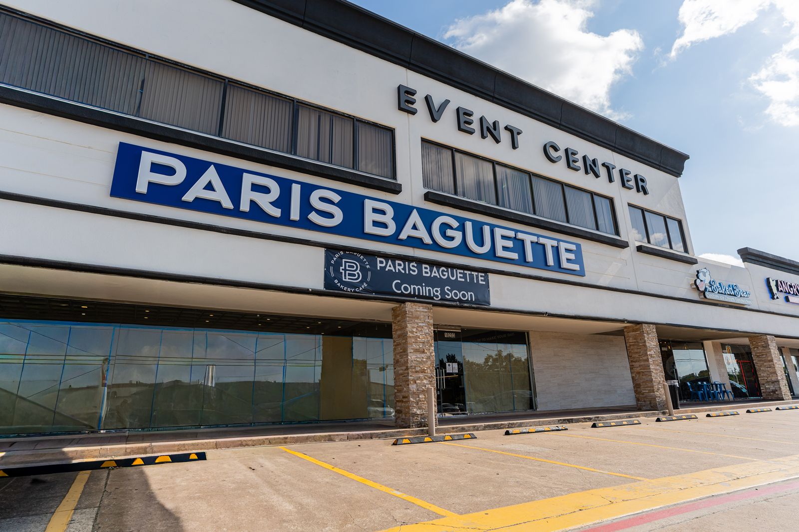 Paris Baguette to Open New Bakery & Café in Webster, Texas, on Nov. 3 Paris Baguette to Open New Bakery & Café in Webster, Texas, on Nov. 3