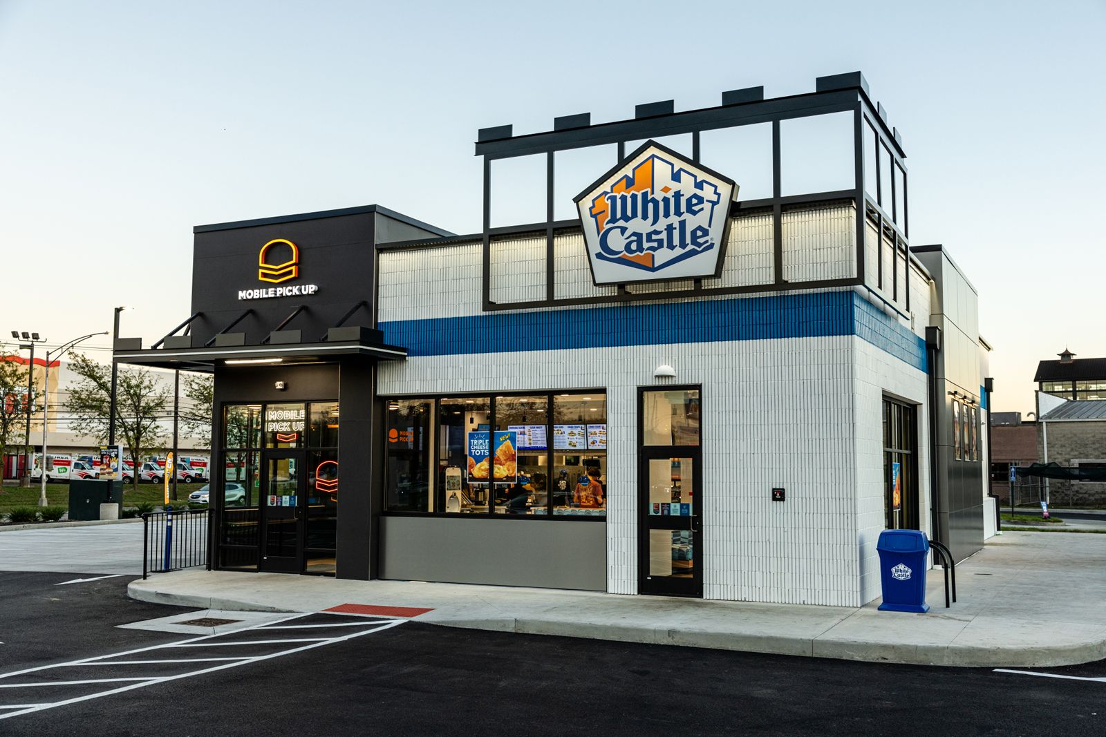 White Castle Unveils Its "Castle of Tomorrow,"Blending Innovation, Hospitality and Craveable Tradition White Castle Unveils Its "Castle of Tomorrow,"Blending Innovation, Hospitality and Craveable Tradition