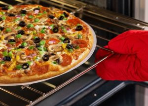 Papa Murphy’s Named No. 1 Pizza Chain for Customer Service by Newsweek