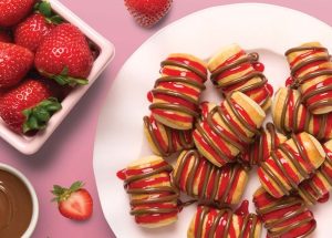 Wetzel’s Pretzels Introduces Berry Sweet Bitz made with Nutella, Watermelon Strawberry Lemonade With Mango Boba