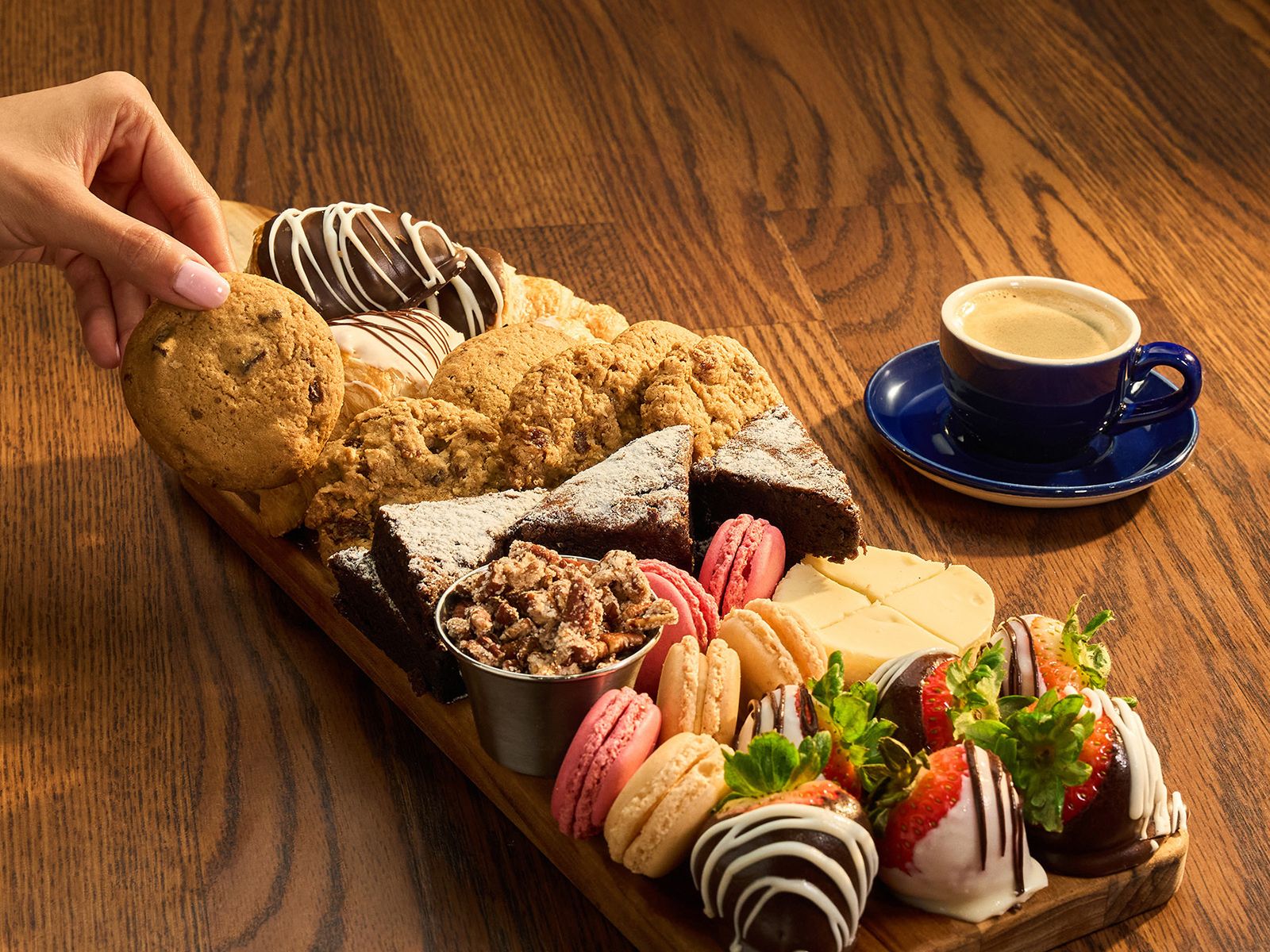 la Madeleine Sweetens Valentine's Day with New Sweet Bakery Board la Madeleine Sweetens Valentine's Day with New Sweet Bakery Board