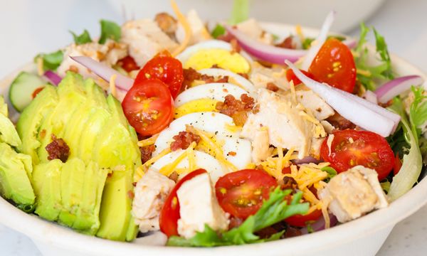 May Restaurant Deals for National Hamburger Month, Teachers and Nurses, Cinco de Mayo, and More!