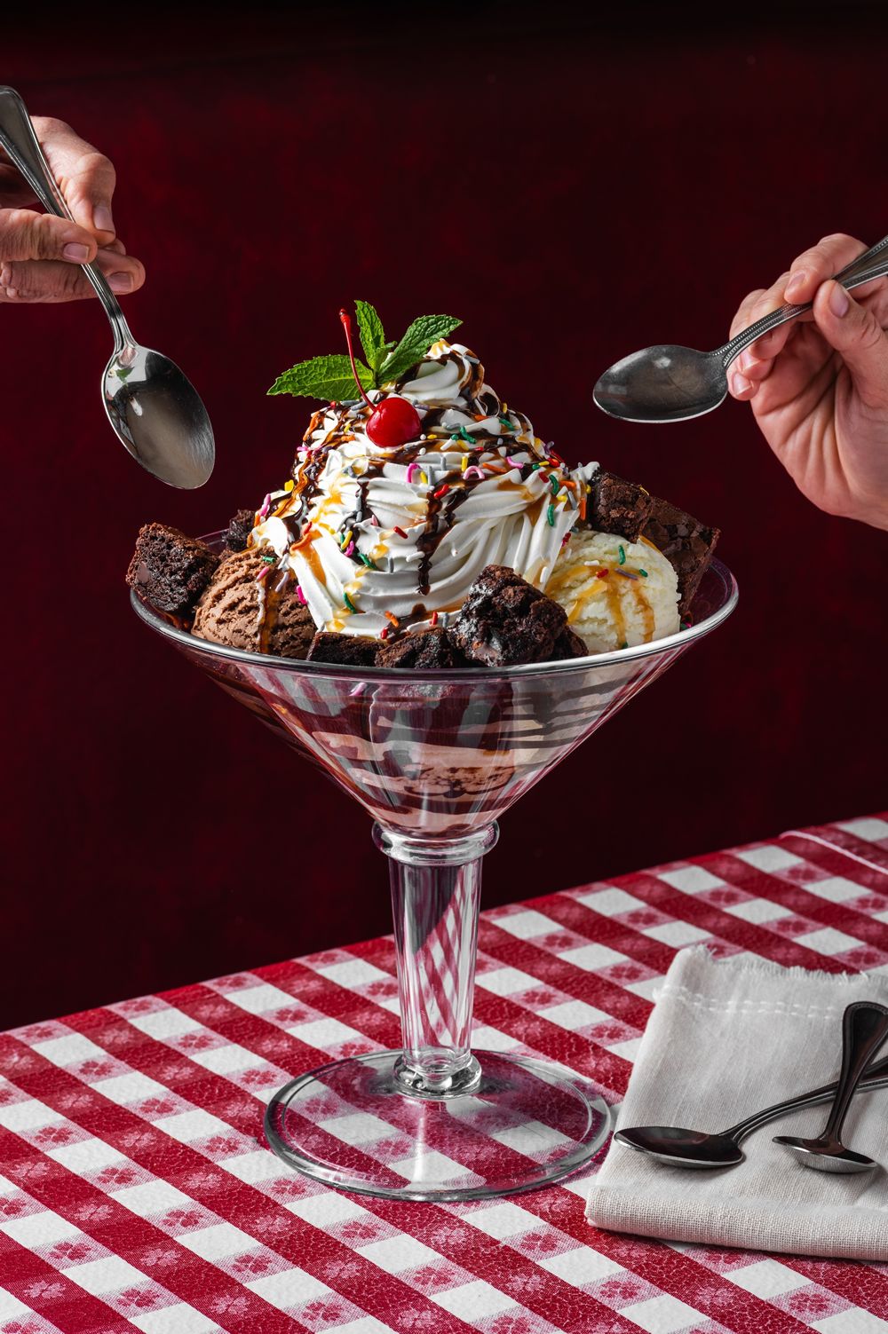 Buca di Beppo Celebrates America's 250th Birthday with Free Colossal Brownie Sundaes Buca di Beppo Celebrates America's 250th Birthday with Free Colossal Brownie Sundaes
